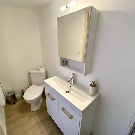 Апартаменты Chaleureux T3 Avec Terrasse/ Proche Valence Сен-Пере